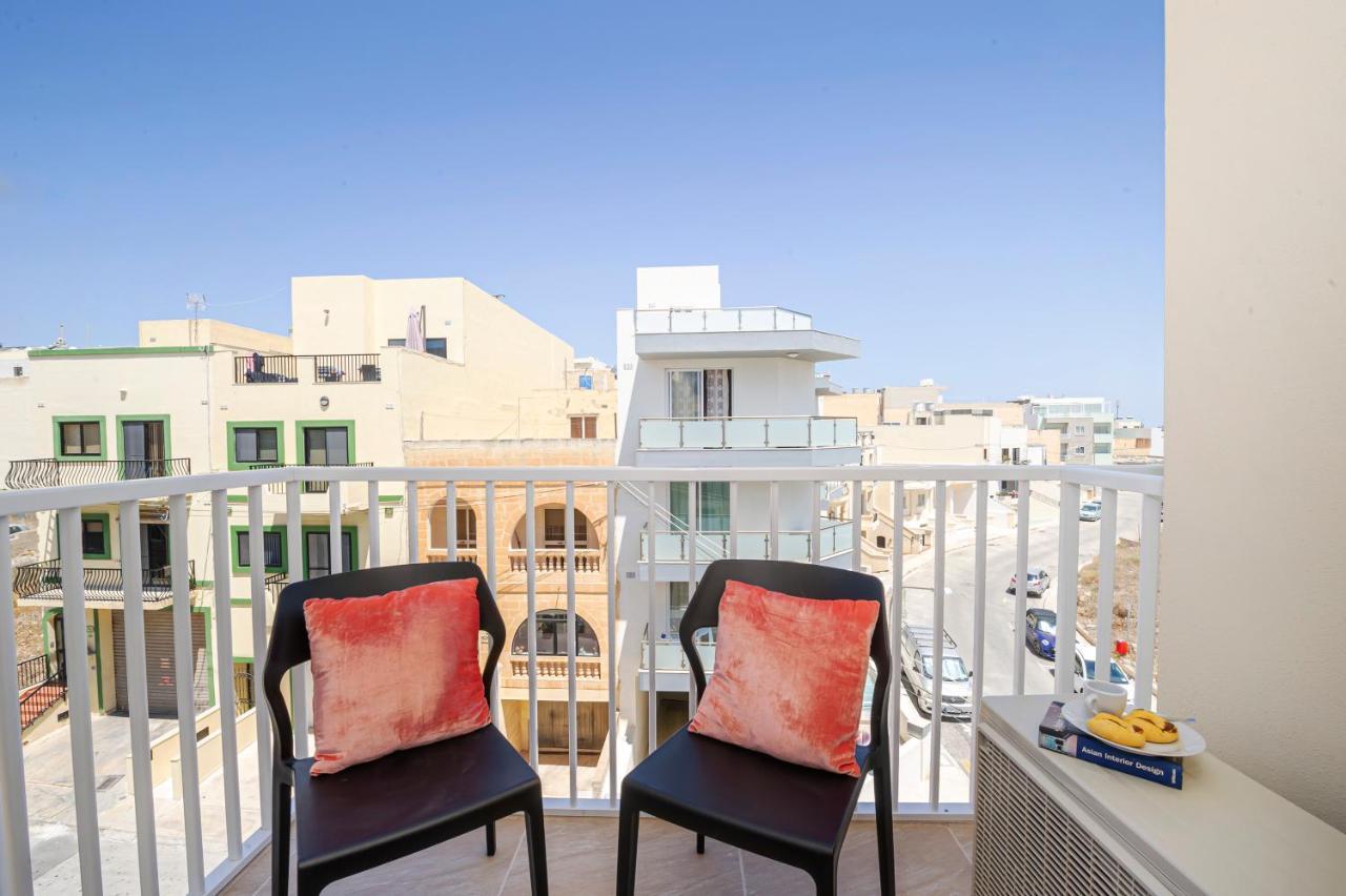 Summer Breeze Apartment With Panoramic Terrace - By Getawaysmalta Mellieħa Buitenkant foto