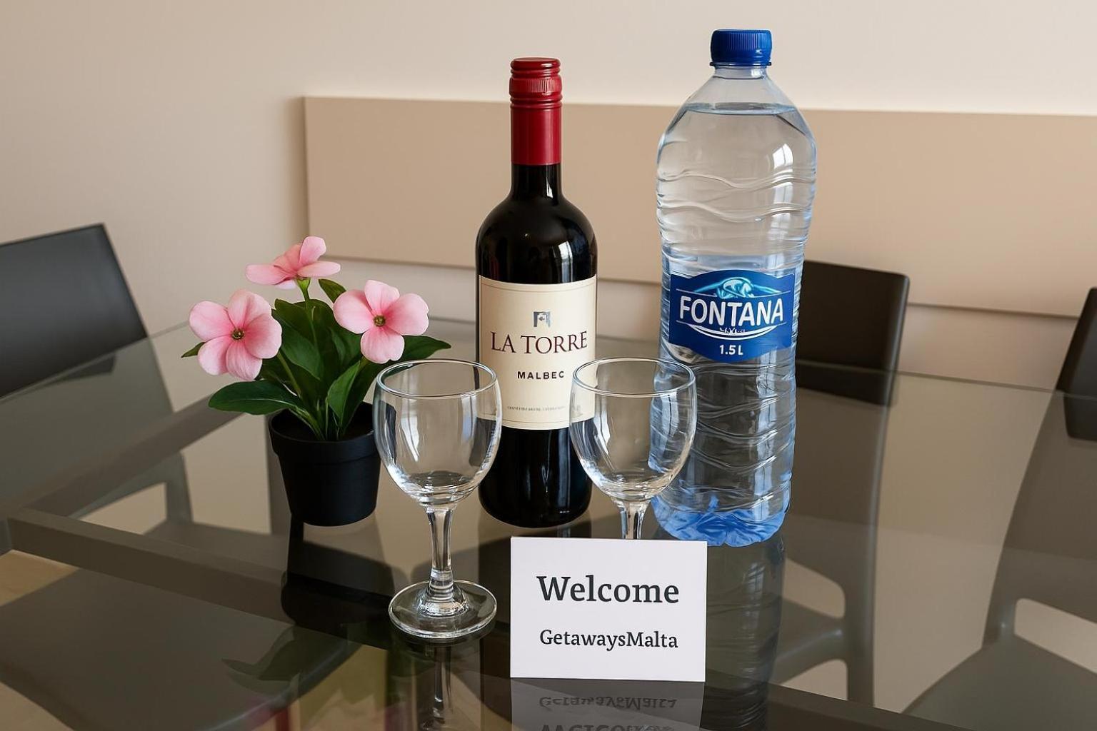 Summer Breeze Apartment With Panoramic Terrace - By Getawaysmalta Mellieħa Buitenkant foto