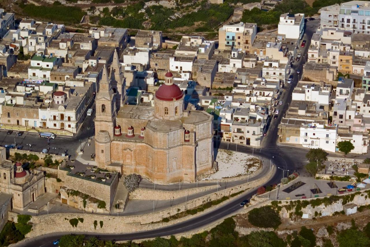 Summer Breeze Apartment With Panoramic Terrace - By Getawaysmalta Mellieħa Buitenkant foto